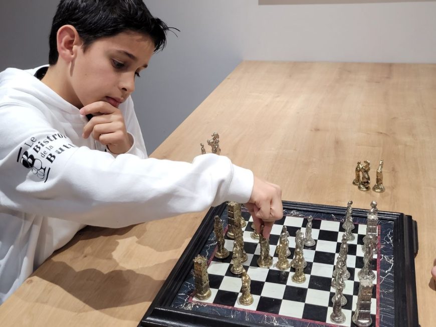 , Champion d&rsquo;Auvergne d&rsquo;échecs, Raphaël, 11 ans, rêve de jouer dans la cour des grands