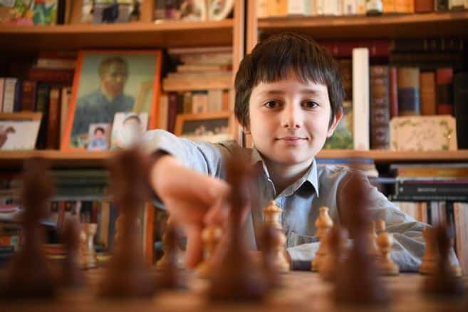 , Une trentaine de joueurs d&rsquo;échecs locaux face à un champion de France à Saint-Tropez